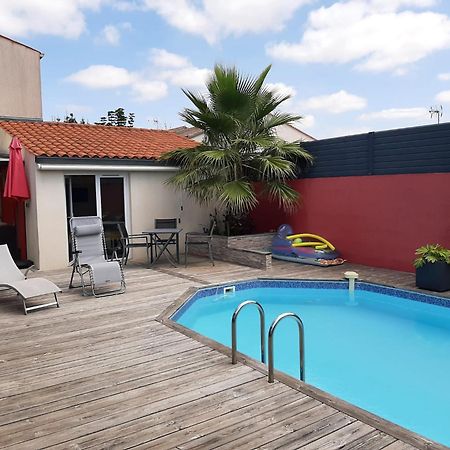 Studio Independant Chez L'Habitant Avec Piscine Et Cuisine Exterieures 拉罗歇尔 外观 照片