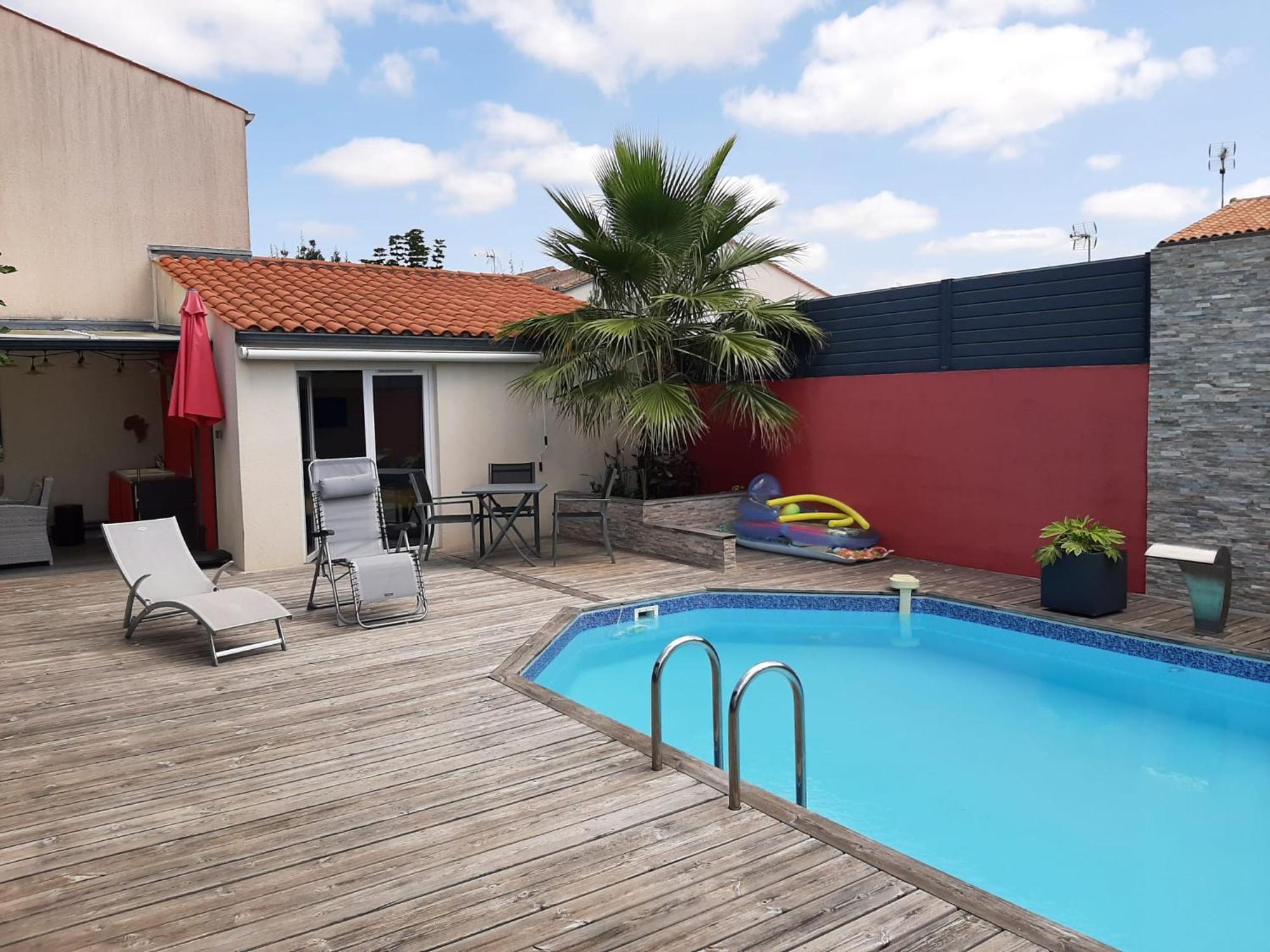 Studio Independant Chez L'Habitant Avec Piscine Et Cuisine Exterieures 拉罗歇尔 外观 照片